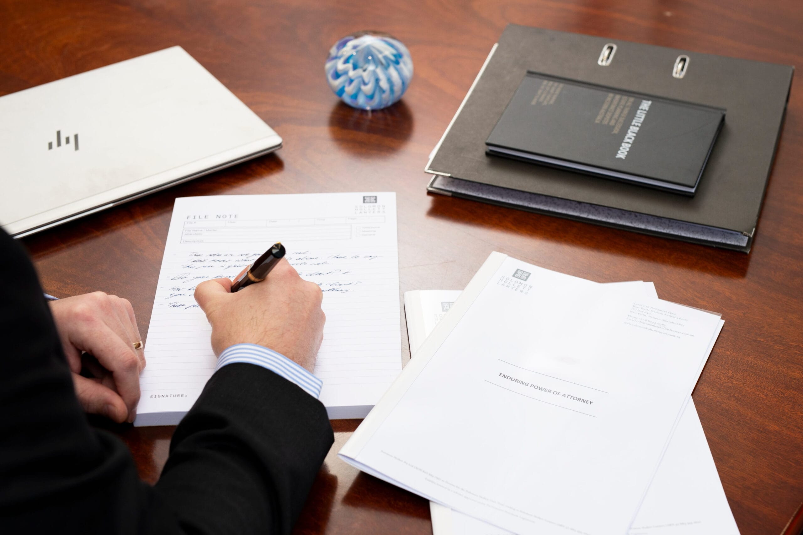 Mediation vs collaborative practice: Is collaborative law a better fit?